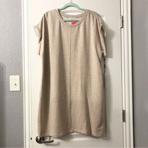 Calvin Klein Creme T-Shirt Dress